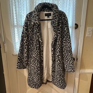 Ann Taylor Black and White Teddy Jacket with Relaxed Fit and Bold Animal Print